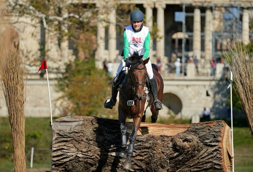 Karpatia Horse Show 2026 pe Domeniul Cantacuzino: tradiție ecvestră și renașterea unui simbol arhitectural