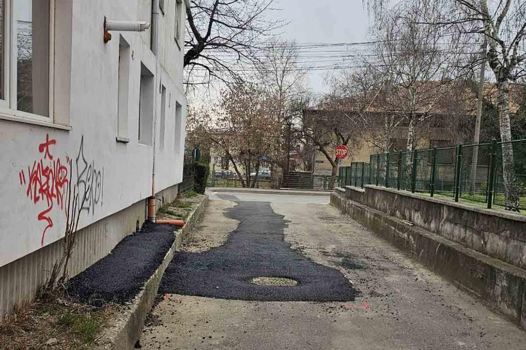 Surpriză! S-a găsit asfalt pentru Strada 22 Decembrie!