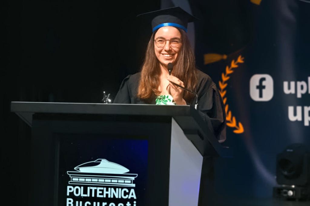 Câmpineanca Iulia Voicu, șefă de promoție pe toată Politehnica București, cu media 10