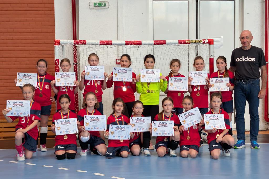 CS Câmpina a participat la Festivalul Național de Minihandbal Feminin