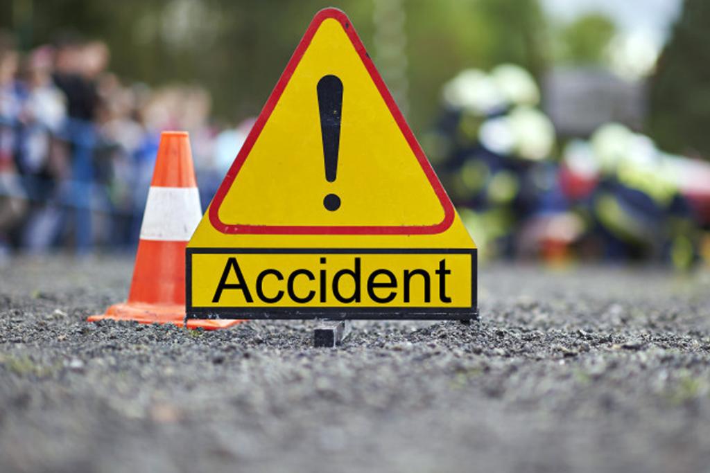 Trei persoane rănite într-un accident produs în comuna Bănești, pe drumul spre satul Urleta