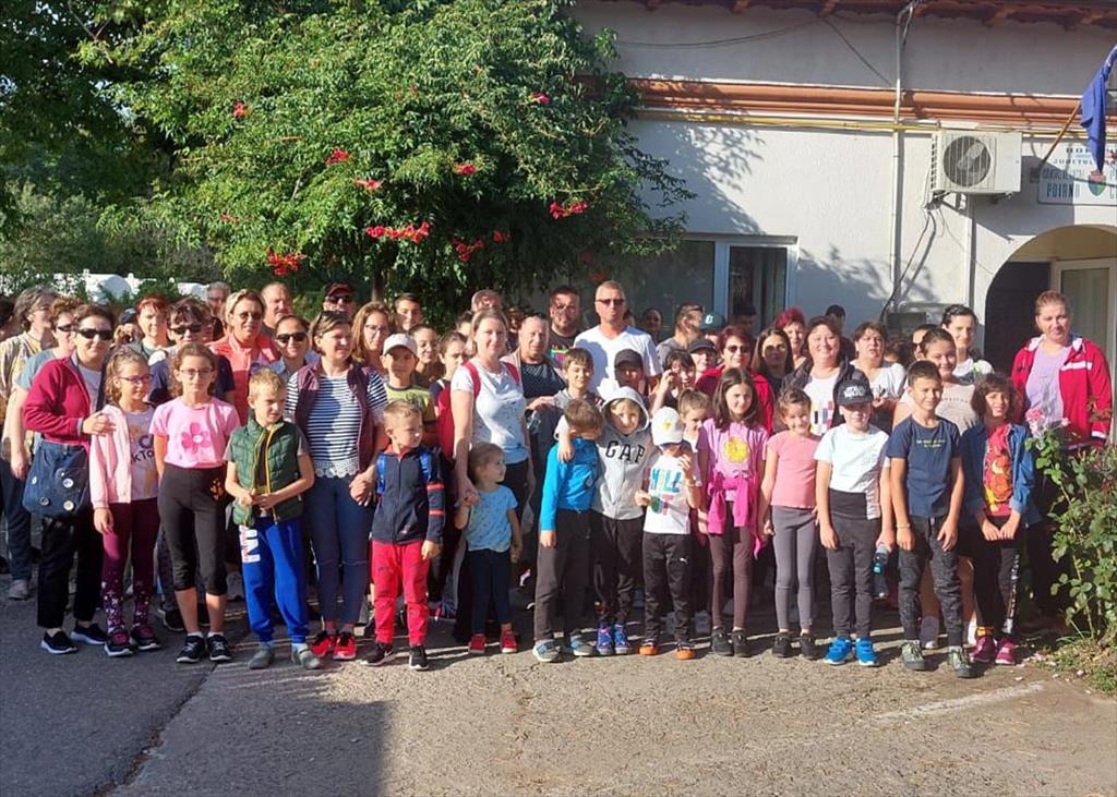 200 de voluntari au făcut curățenie în Poiana Câmpina, în cadrul campaniei 