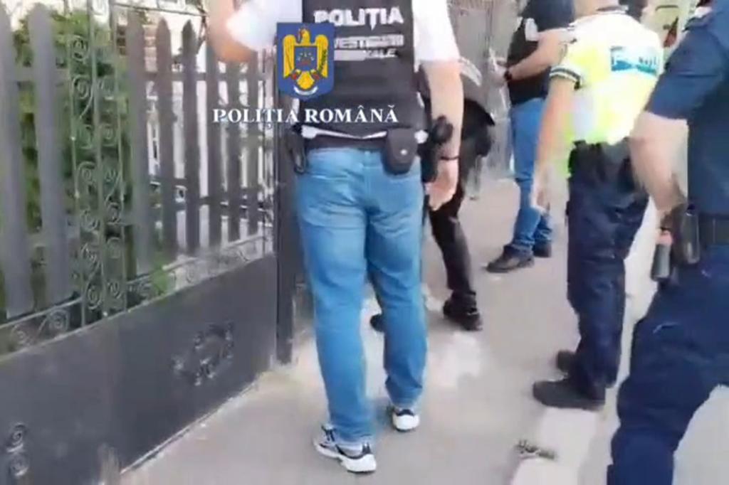 Percheziții în Prahova la o persoană acuzată de furt calificat
