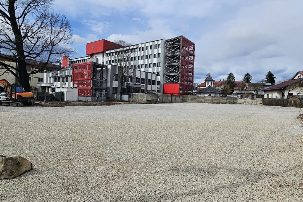 120.000 lei pentru proiectarea parcării din zona Spitalului Municipal Câmpina