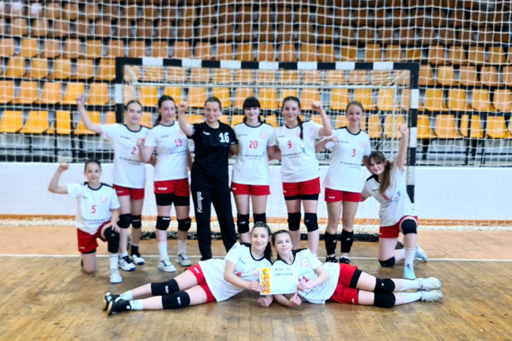 Handbal feminin, turneu final, juniori III. CS Câmpina - Dunărea Brăila 49-34