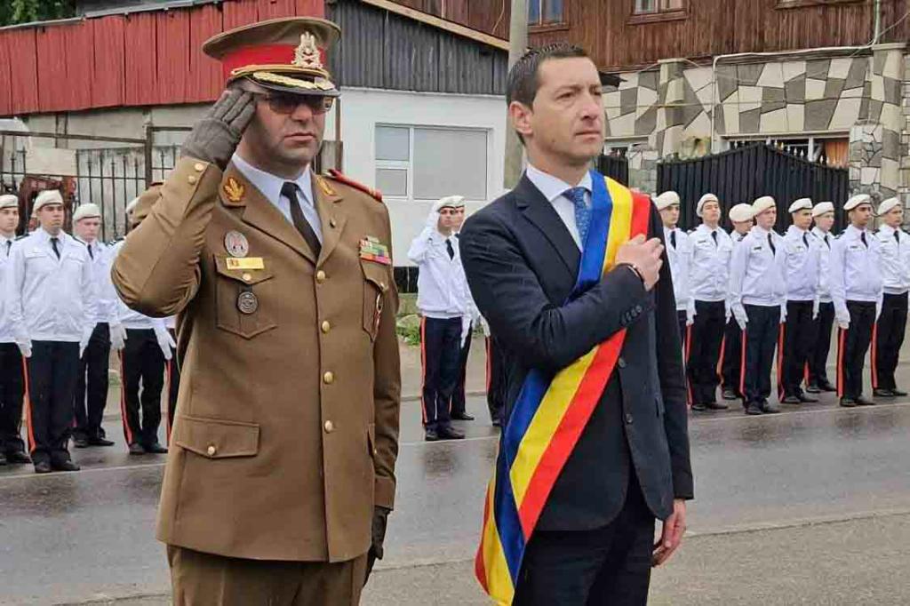 Momente emoționante la Breaza, la ceremonialul de Ziua Eroilor
