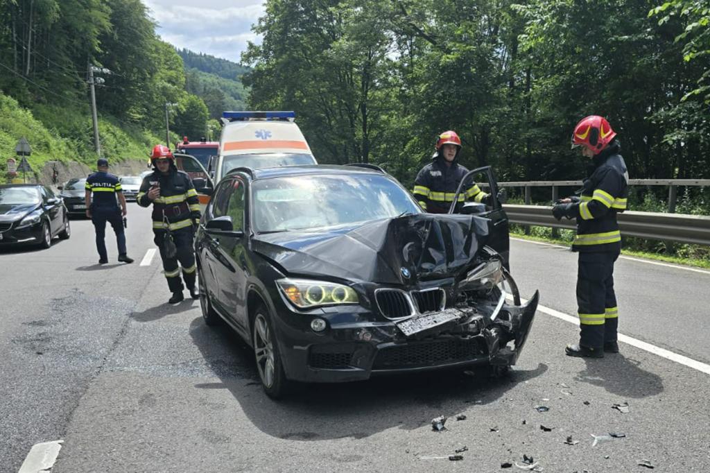 Accident la Comarnic, pe DN1. Un bărbat de 61 ani a ajuns la spital