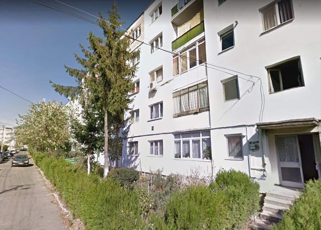 Un bărbat de 74 ani a fost găsit decedat în apartamentul său de pe Strada Odobescu, din Câmpina