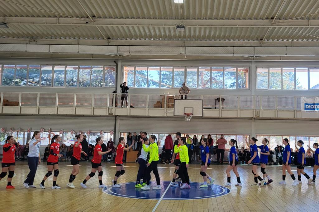 Handbal feminin, juniori III. CS Câmpina - Dinamo București 27-23