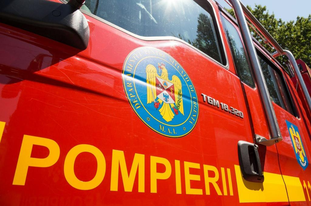 Un bărbat de 61 ani a murit asfixiat cu fum într-o casă din Bușteni