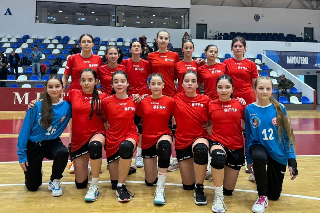 Handbal feminin, juniori IV. CS Câmpina a câștigat semifinala