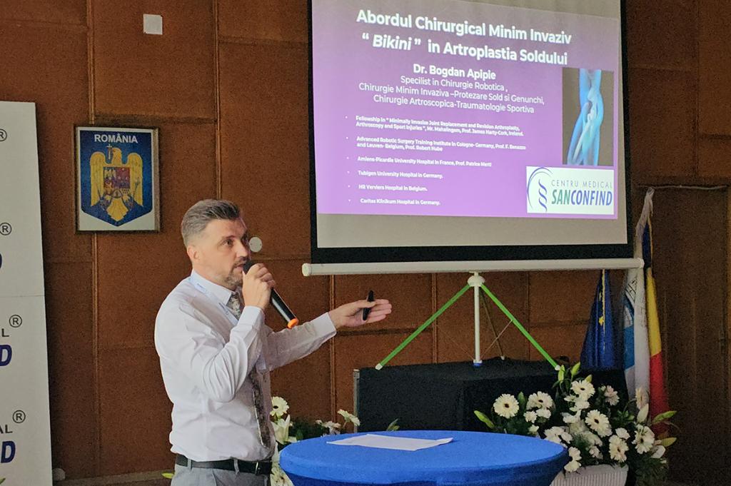Simpozion medical despre tehnici chirurgicale moderne organizat de Centrul Medical Sanconfind