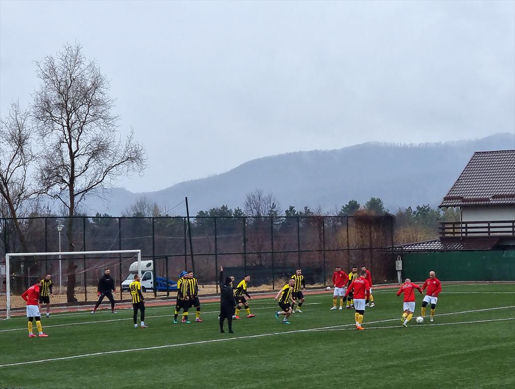 Amical la Câmpina. FC Bănești - Triumf Poiana Câmpina 4-2