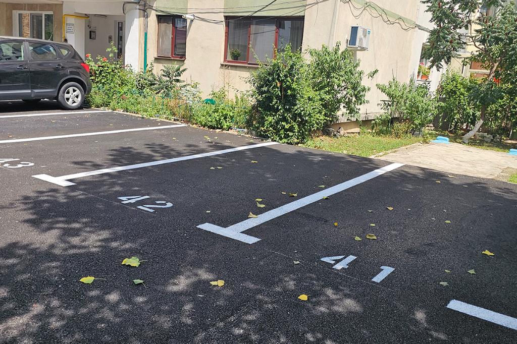 La chestionarele administrației privind parcările au răspuns, până acum, 297 cetățeni