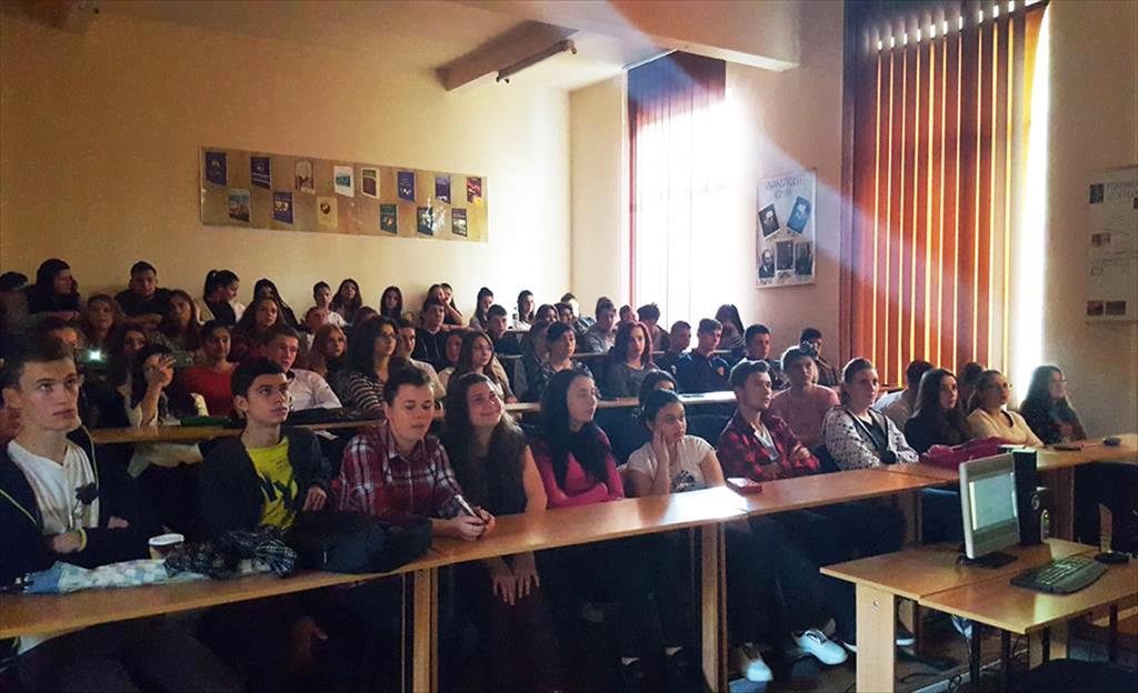 30 de elevi vor beneficia de “Premiile municipiului Câmpina” în anul școlar 2021-2022