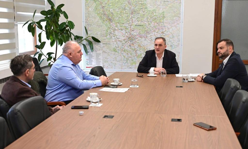 Soluție alternativă: HidroPrahova ar putea cumpăra puțurile de apă ale OMV de la Bănești