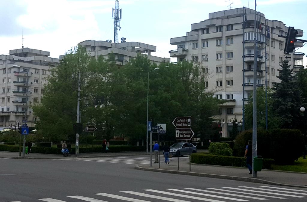 Restricții de circulație pe Bulevardul Culturii din Câmpina, duminică seară, în timpul concertului lui Mircea Baniciu