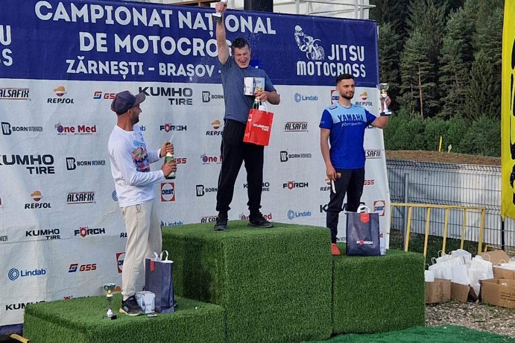La Zărnești, în etapa Naționalelor de motocros, două clasări pe podium pentru Lido Câmpina