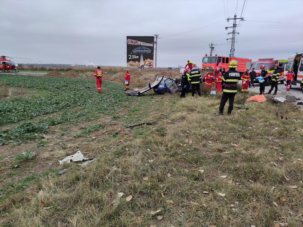 Două persoane și-au pierdut viața într-un cumplit accident pe DN1, la intrarea în Păulești