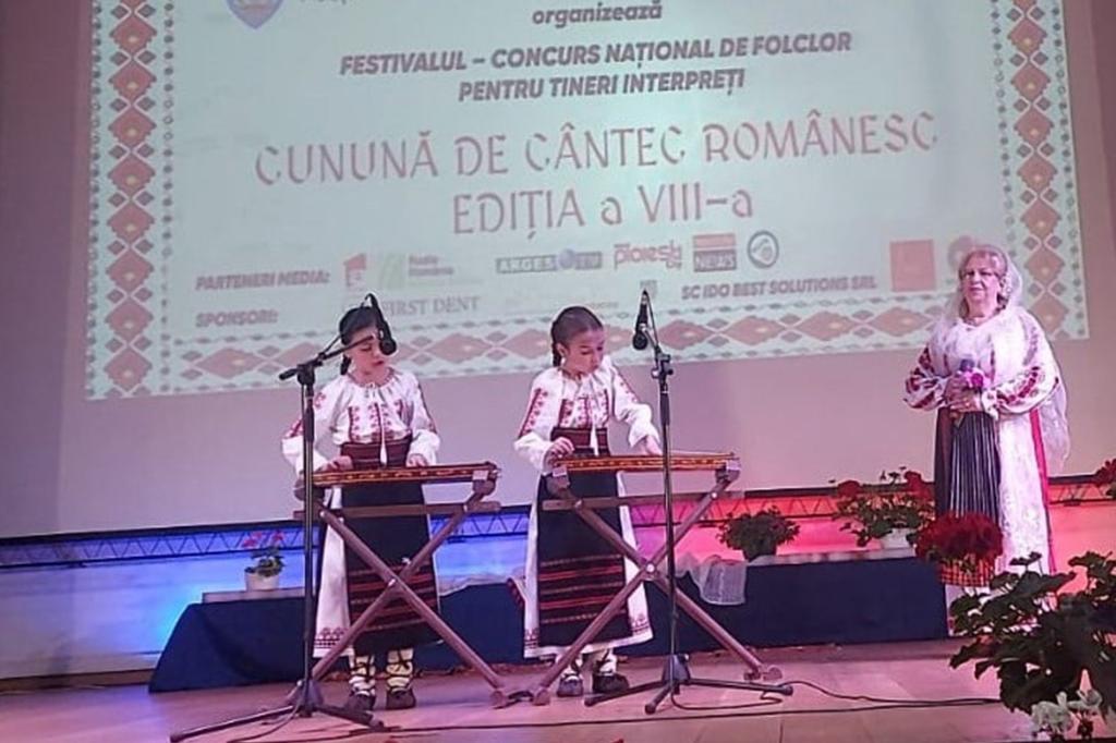 Surorile Jinga și Bucur, premiate la Concursul ”Cunună de cântec românesc”