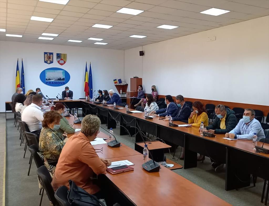 Peste 50% dintre angajații HoReCa din Prahova sunt vaccinați și așteaptă reluarea activității la capacitate maximă