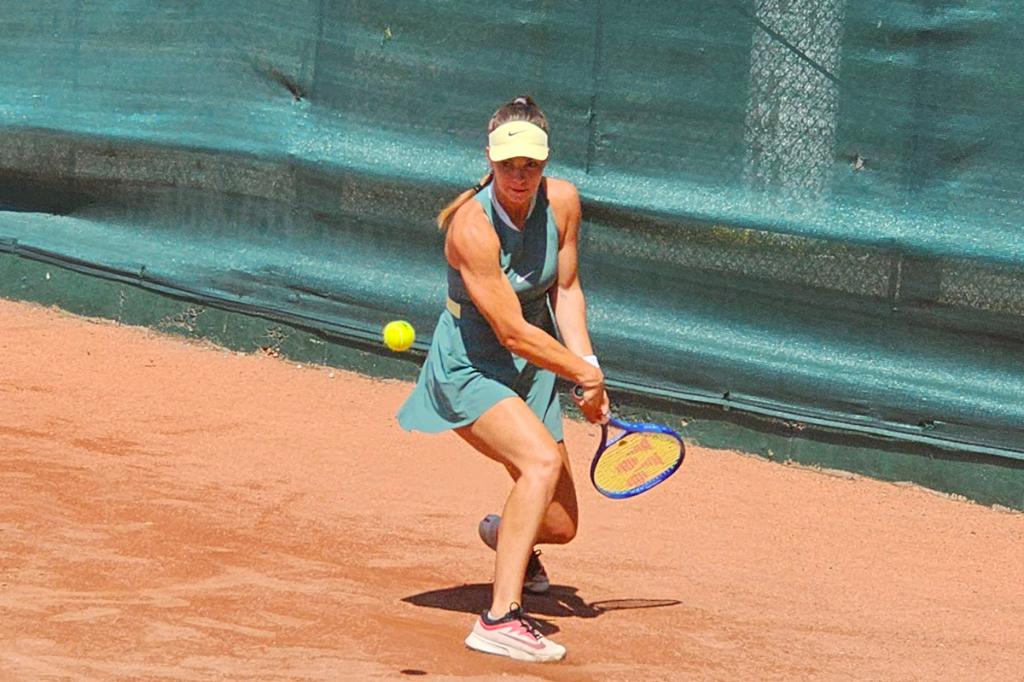 Turneu internațional de tenis la Câmpina. Semifinale românești la simplu