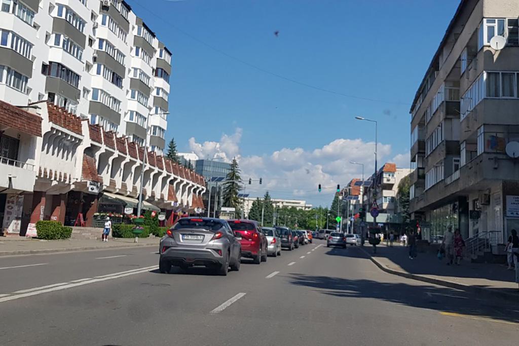 Câmpinenii întreabă... primarul răspunde. Poliția Locală nu are atribuții privind viteza și zgomotul produse de mașini în trafic