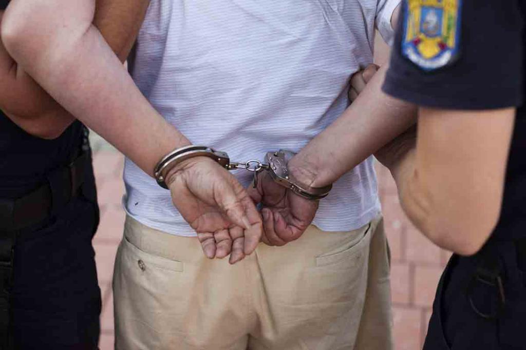 Un câmpinean a fost reținut de polițiști pentru încălcarea ordinului de protecție