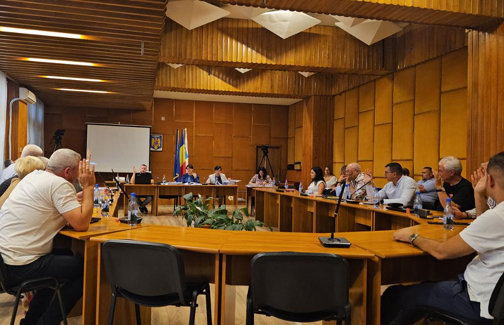HidroPrahova cere Câmpinei peste 100.000 euro pentru majorarea capitalului social. Dacă nu, sunt în pericol lucrările de apă și canalizare din Câmpina!