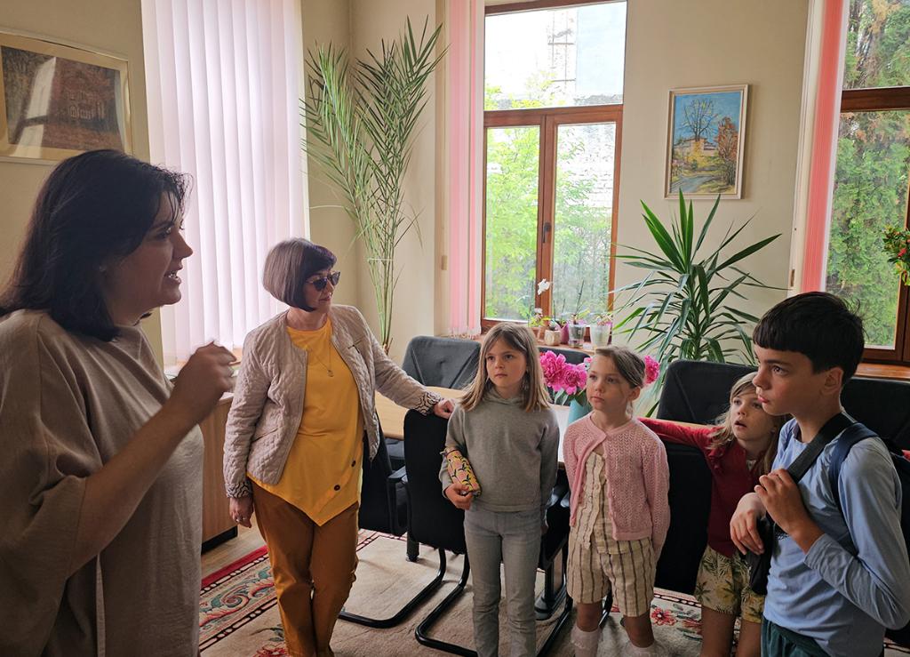 Porți deschise pentru copii la Primăria Câmpina și Poliția Locală