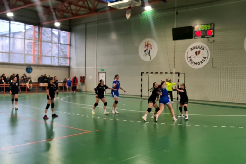 Handbal feminin, juniori III. CS Câmpina - Tonus București 46-16