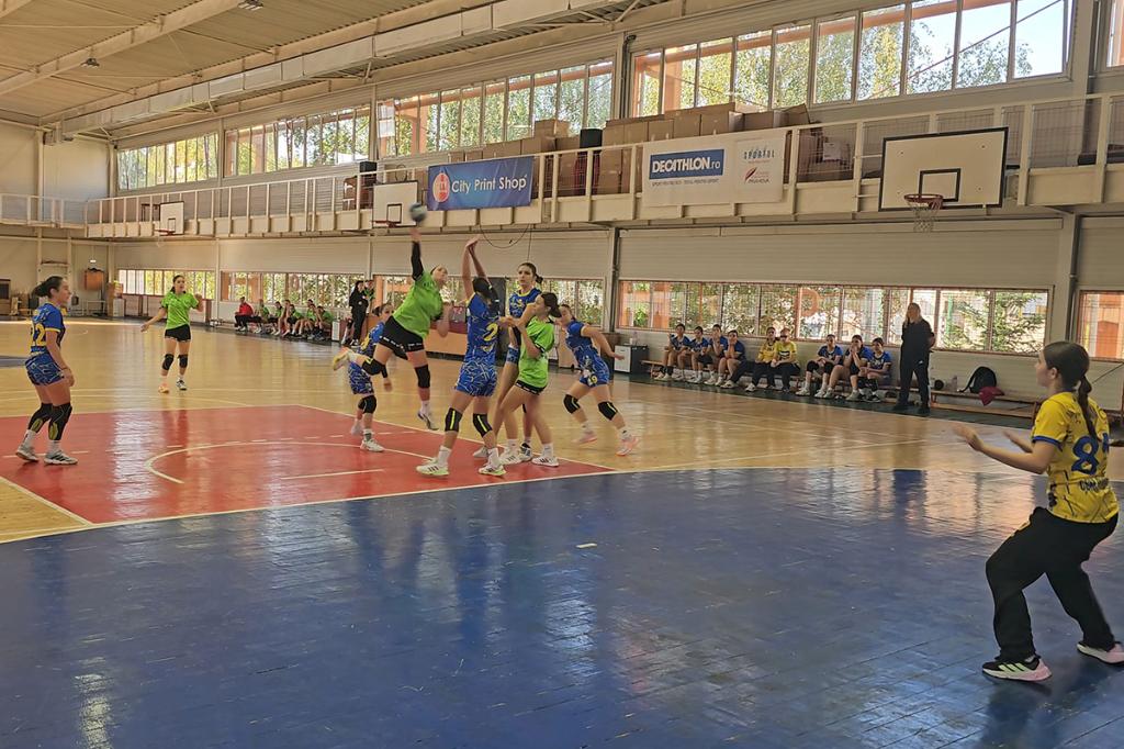 Handbal feminin, juniori III. CS Câmpina - CSM Ploiești 32-31