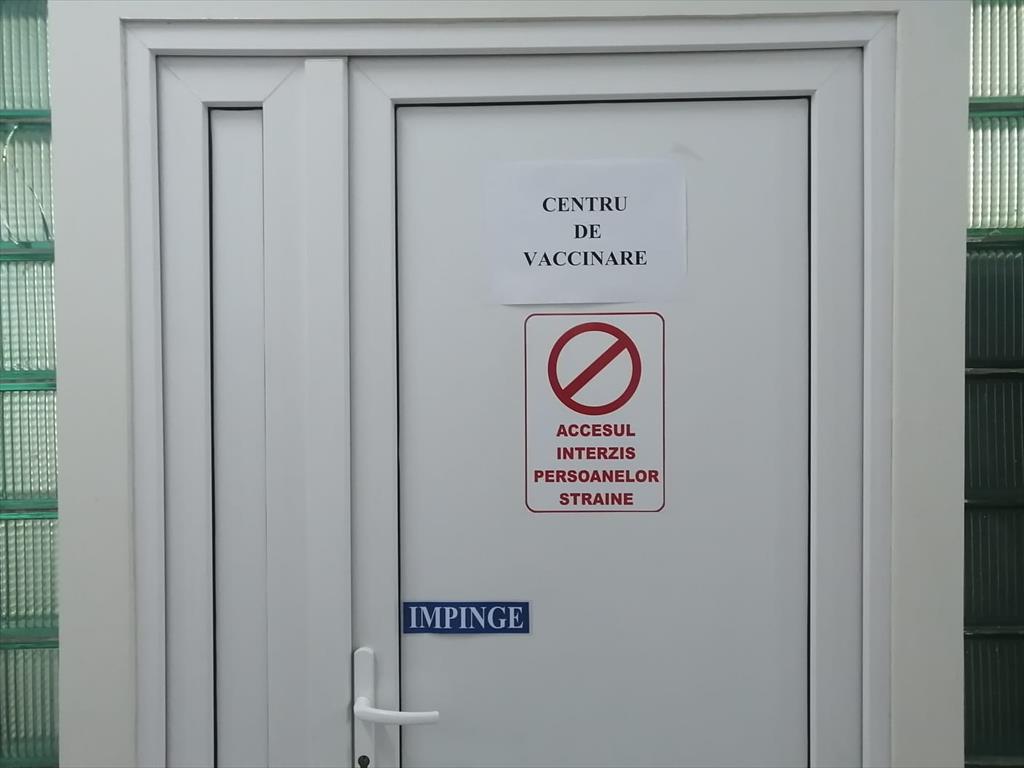 În Câmpina vor exista patru centre de vaccinare împotriva COVID-19: două pentru cadrele medicale și două pentru populație