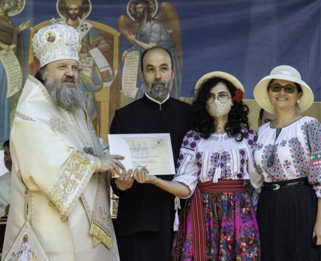 Colegiul Național ”Nicolae Grigorescu”, premiat la Concursul Național ”Biserica - familia românilor de pretutindeni”