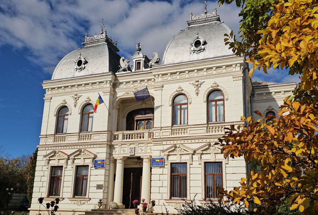 Primăria Câmpina supune consultării publice taxele și impozitele locale pentru 2026. Indexare de 5,6%, cât este rata inflației