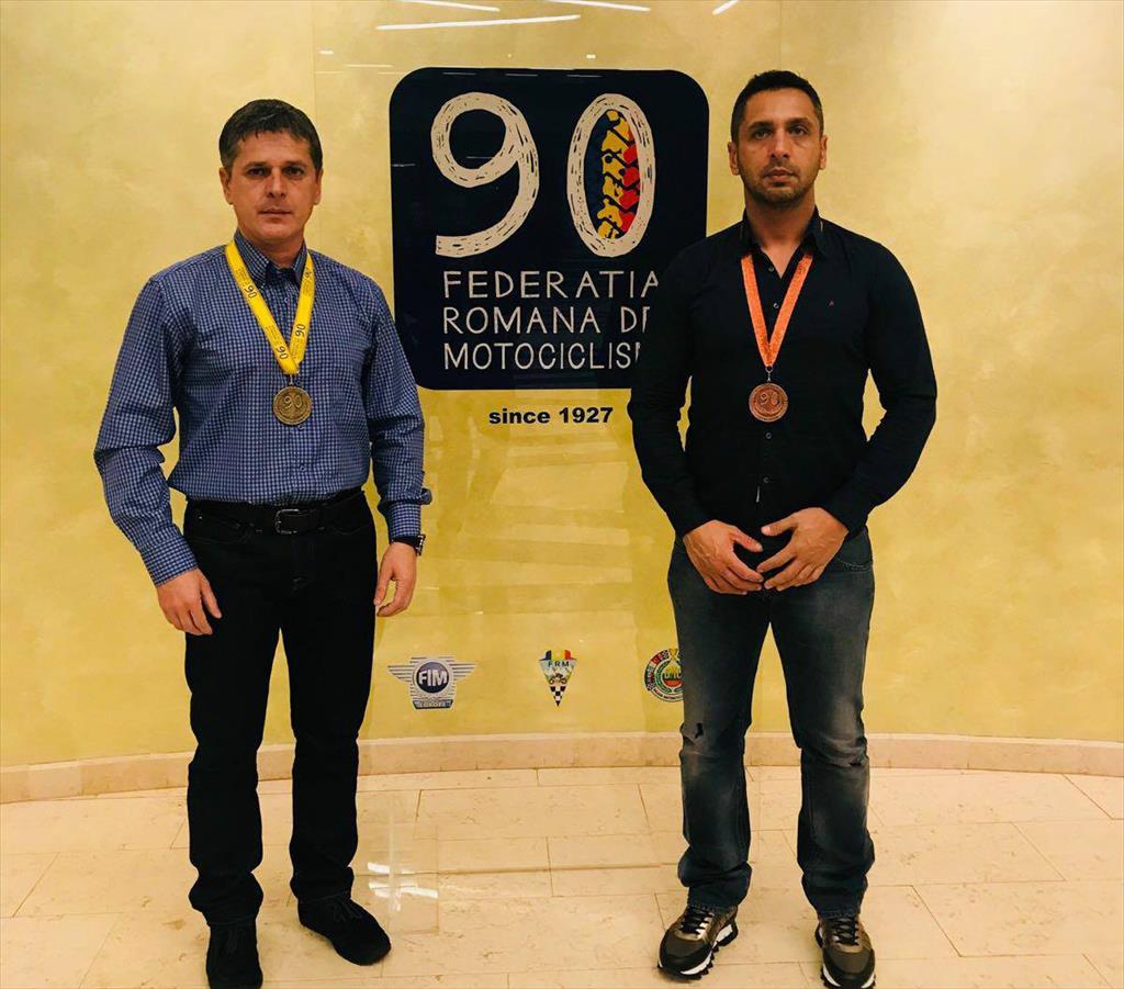 Premii pentru câmpinenii Cătălin Duţă şi Sebastian Strechioiu la Gala Campionilor, organizată de Federaţia Română de Motociclism