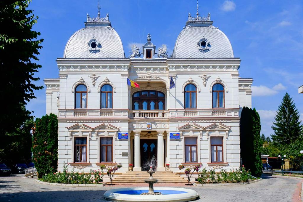 Administrația locală a finalizat lista elevilor cărora li se va acorda „Premiul municipiului Câmpina”