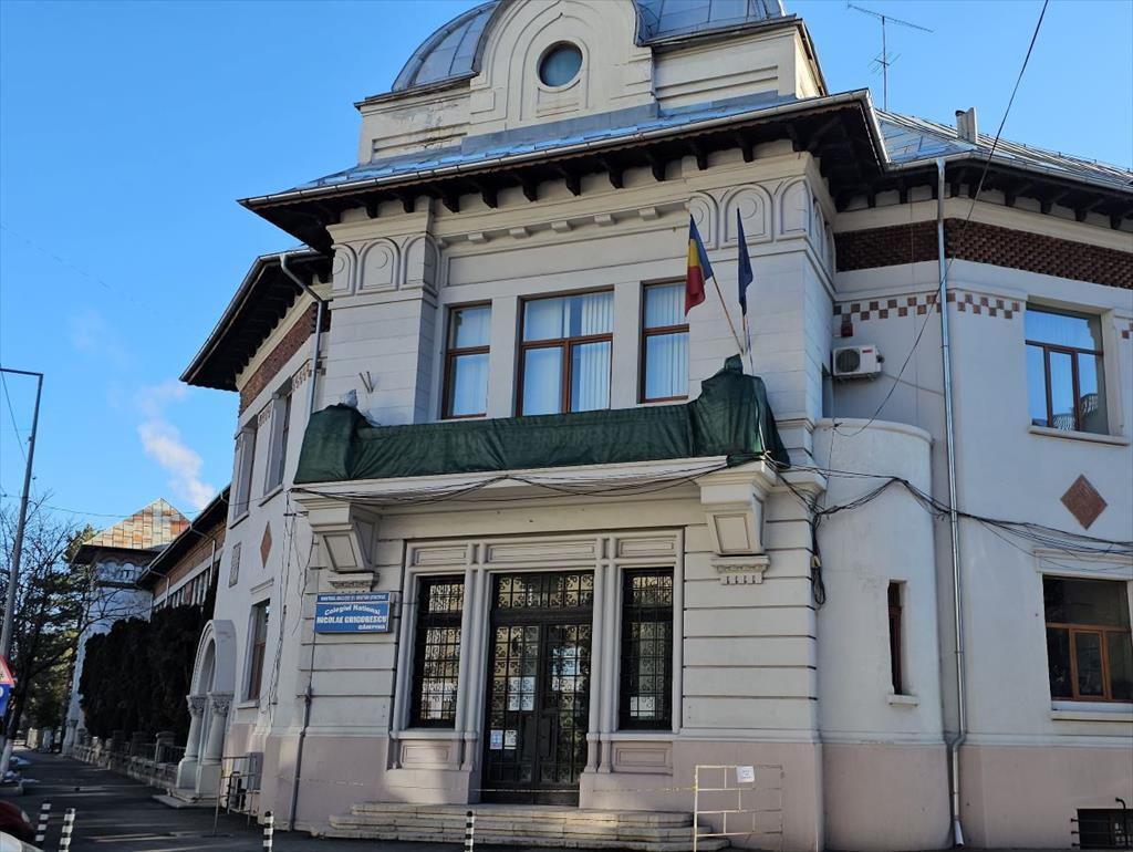 Colegiul „Grigorescu” Câmpina a primit o sponsorizare pentru lucrările la sistemul de distribuție a agentului termic