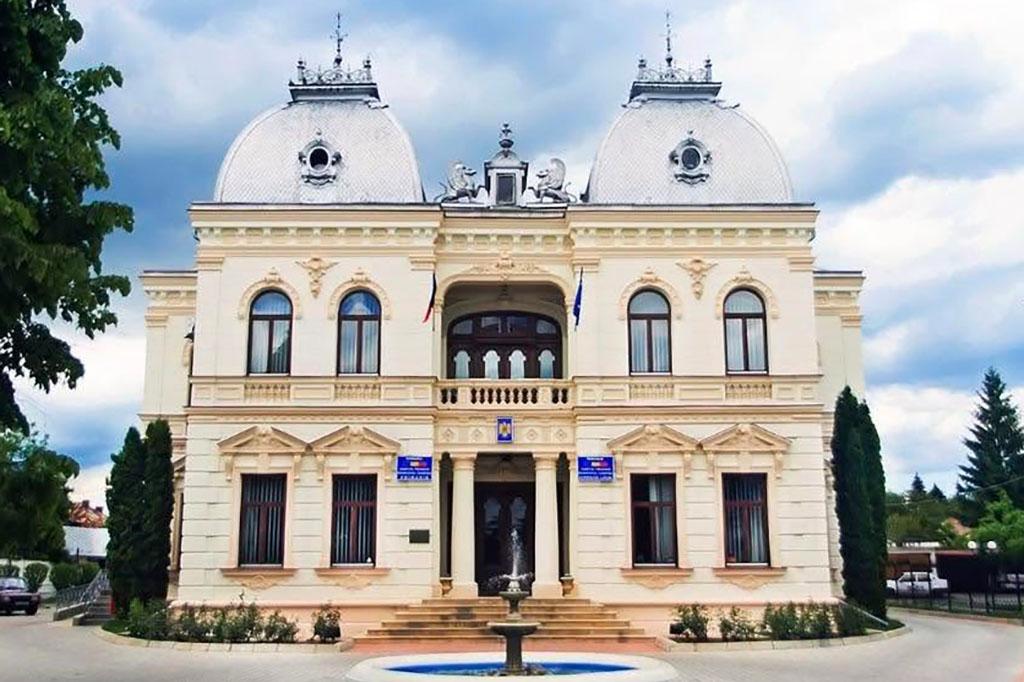 Primăria Câmpina propune un nou regulament pentru acordarea finanțărilor nerambursabile