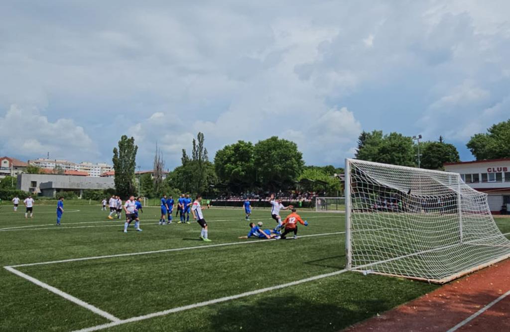 Liga A Prahova. CS Câmpina - Avântul Măneciu 3-0