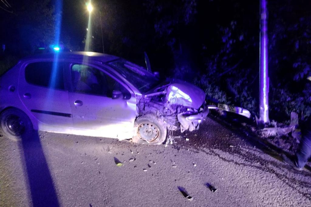 Accident noaptea trecută la ”Fântâna cu Cireși”. Autorul nu avea permis și era... băut