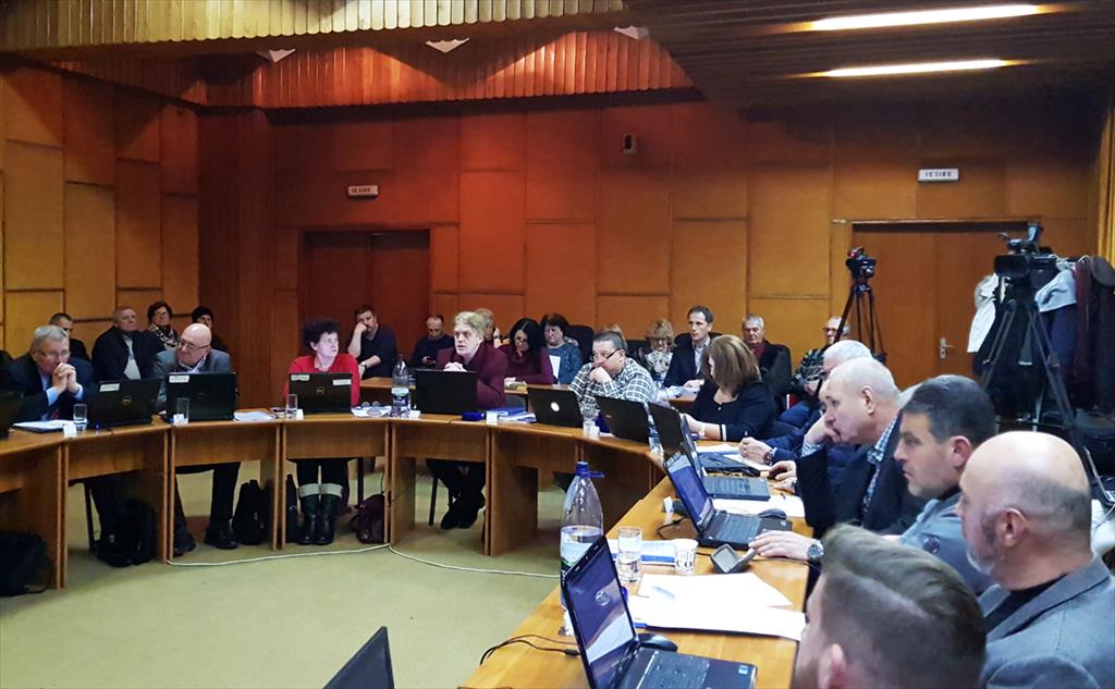 Consiliul Local Câmpina a aprobat accesarea unui credit de 25 milioane lei pentru asfaltare Calea Doftanei și cofinanțarea unor proiecte europene