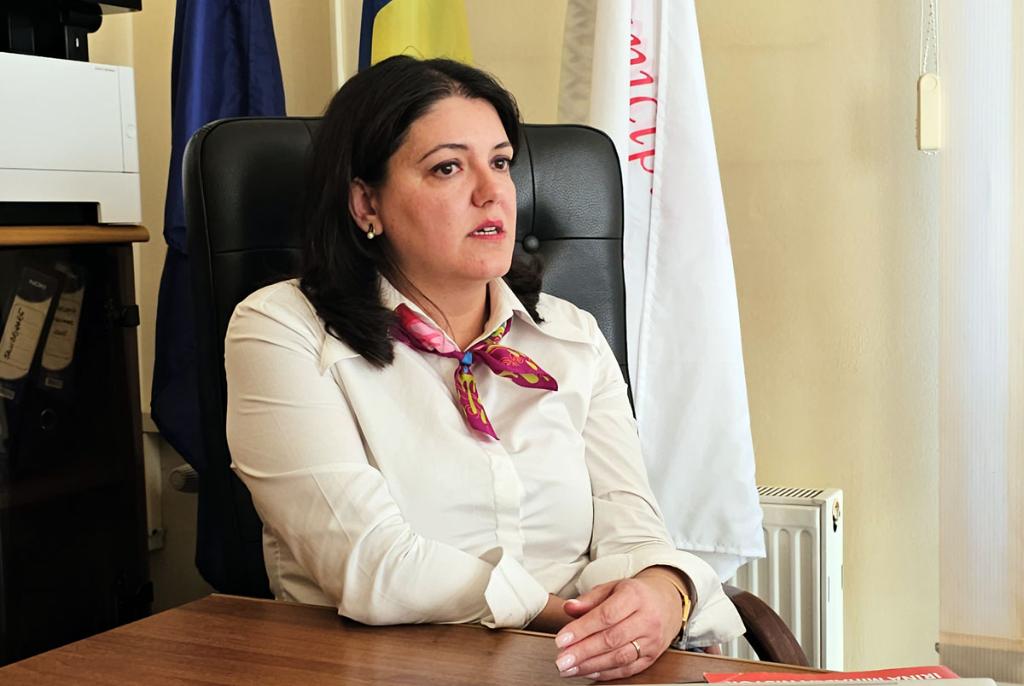 “Cu un ochi râd și cu unul plâng în privința lucrărilor de apă și canalizare de la Câmpina”