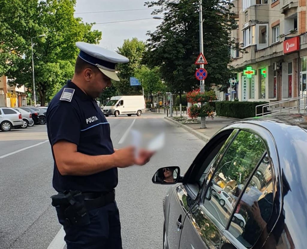 Polițiștii prahoveni au desfășurat o amplă acțiune de monitorizare a traficului rutier în mai multe localități, printre care și Câmpina