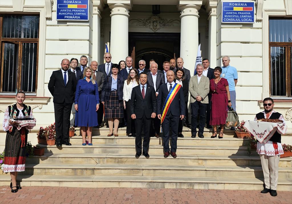 Eveniment istoric la Câmpina – vizita ambasadorului Republicii Coreea, cu ocazia aniversării a 15 ani de Parteneriat Strategic între România și Coreea de Sud