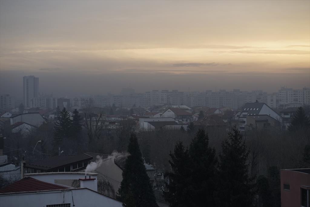 Poluare record în București, în prima noapte din martie 2020. La unii indicatori s-au înregistrat depășiri de 900-1.000%