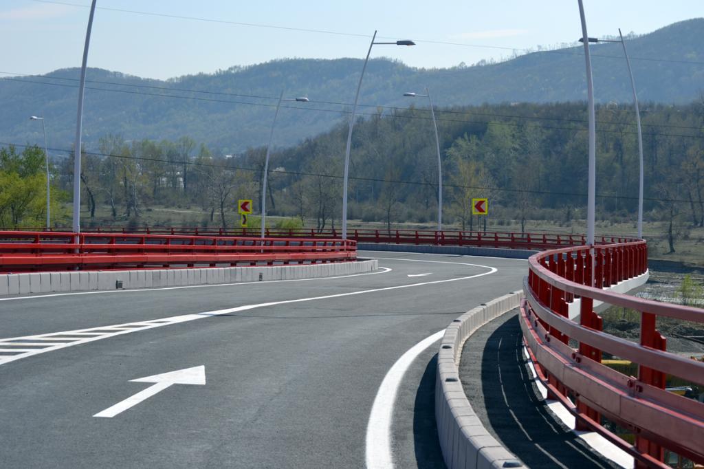 Circulația pe pasarela Calea Dacia, restricționată marți, 29 aprilie 2025, pe sensul de mers Câmpina-DN1