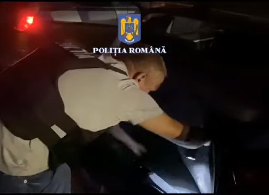 Polițiștii au efectuat marți dimineață percheziții în Prahova și Dâmbovița la persoane bănuite de furturi în valoare de 68.000 euro