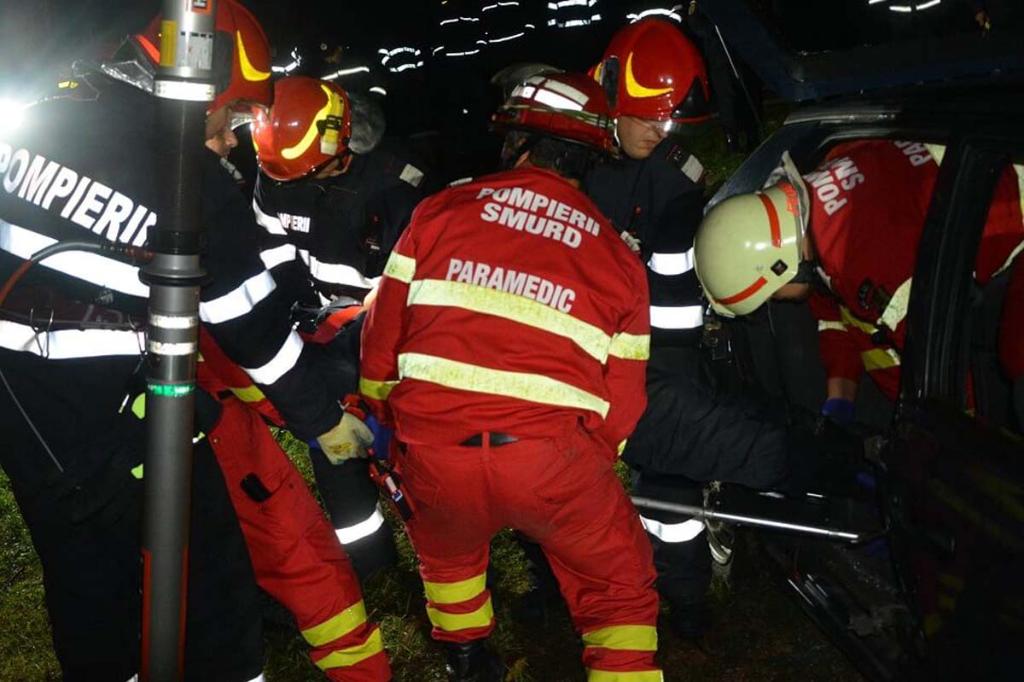 Accident rutier între două TIR-uri, pe DN1, pe raza orașului Băicoi