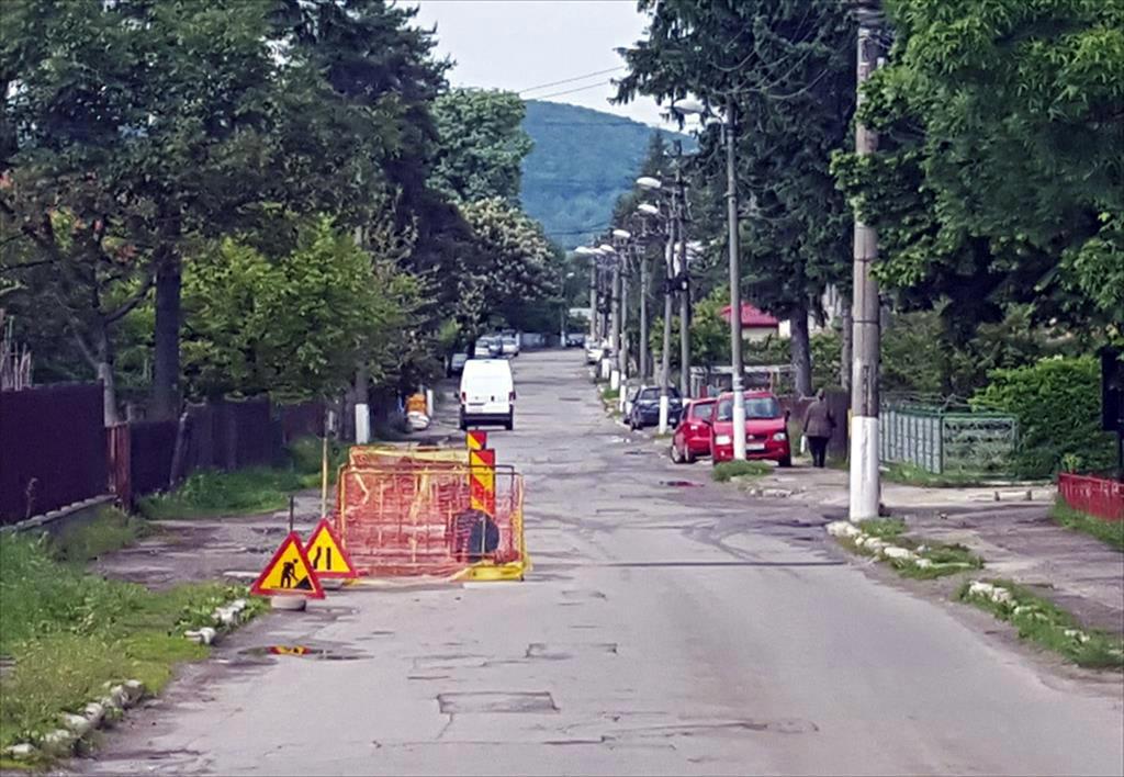 Primăria Câmpina reia licitația pentru asfaltarea Străzii Bobâlna. Procedura inițială a fost anulată din cauza unei greșeli de proiectare
